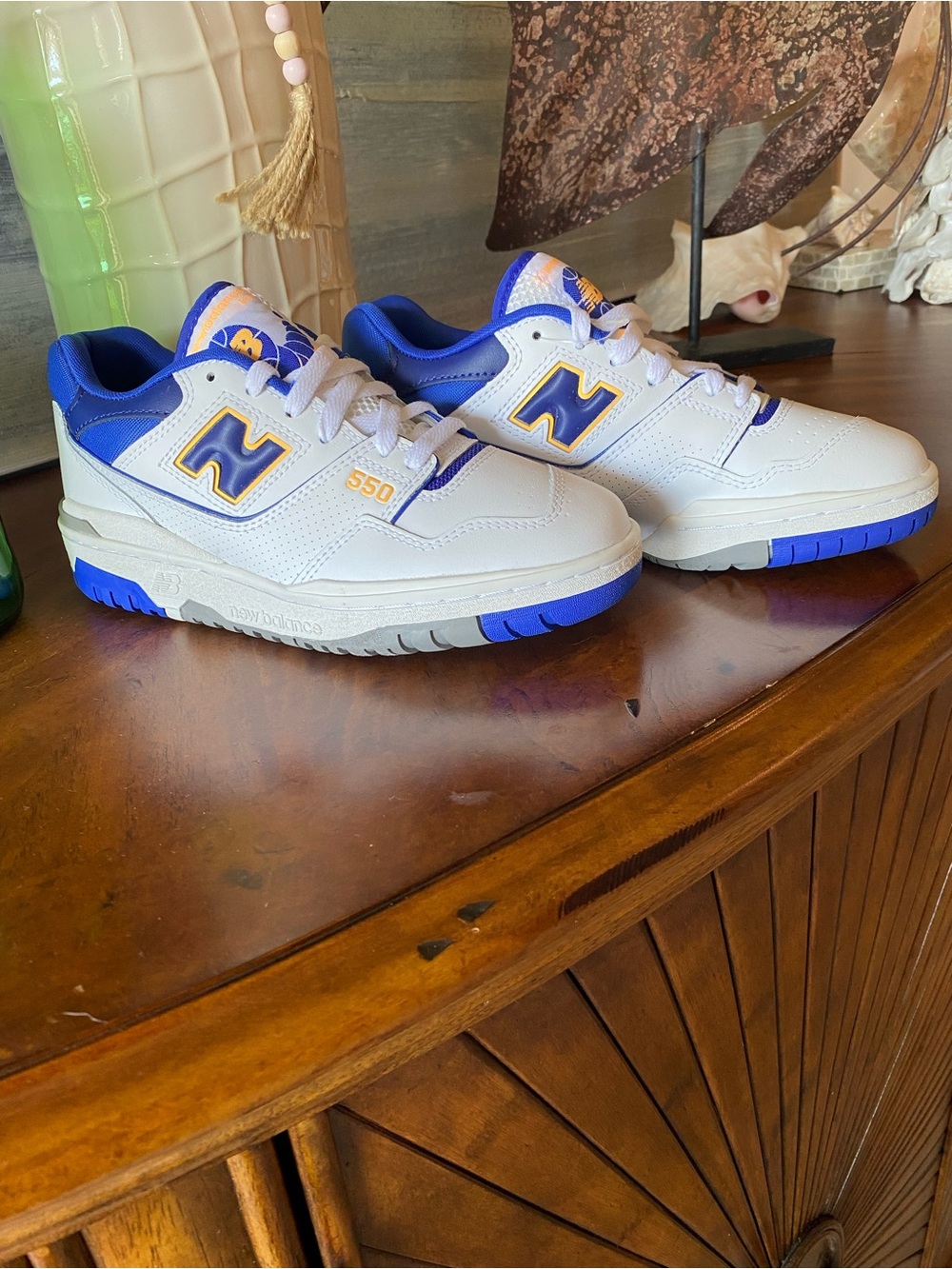 New Balance Kids 5.5/Women’s 7.  White, Blue & Gold 550 Sneakers